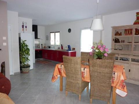 maison zen 60m2 proche Aubenas Ucel Buitenkant foto